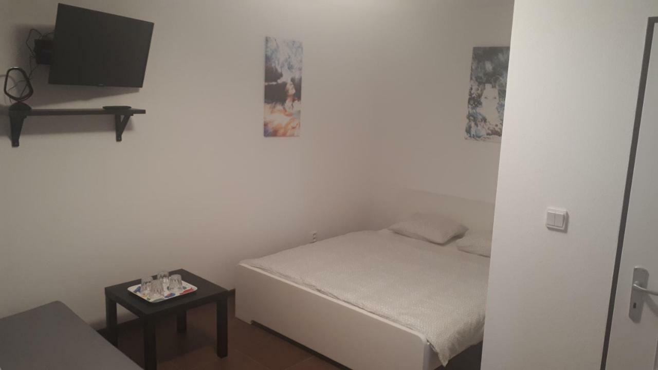 Apartmán - súkromie v meste  Bratislava Exterior foto