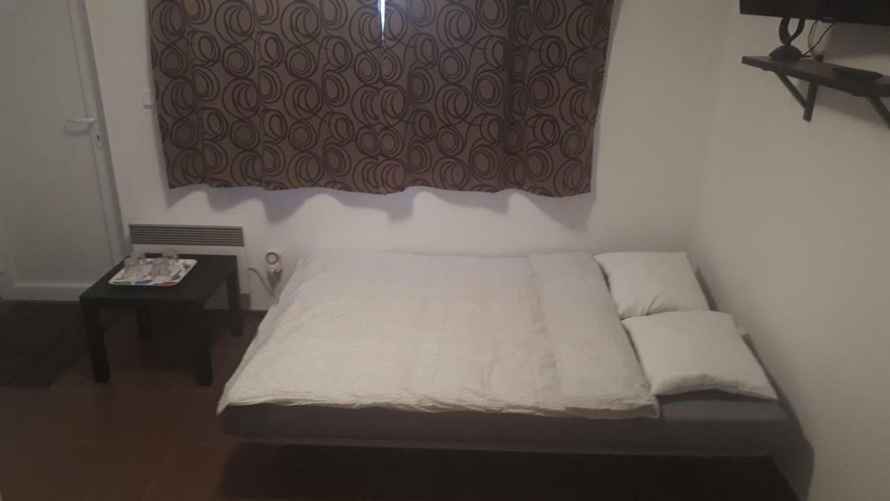 Apartmán - súkromie v meste  Bratislava Exterior foto